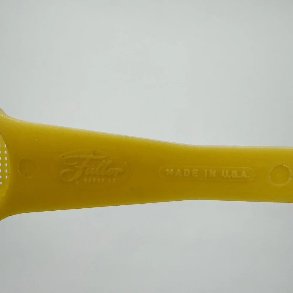 Vintage Fuller Brush Tea Strainer Flat Bottom Kitchen Tool Yellow USA‎
